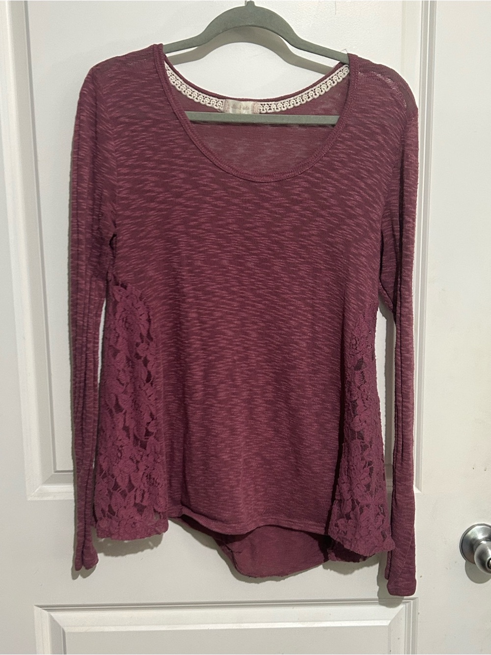 Altar'd State Boho Lace Side Panel Top Size L
